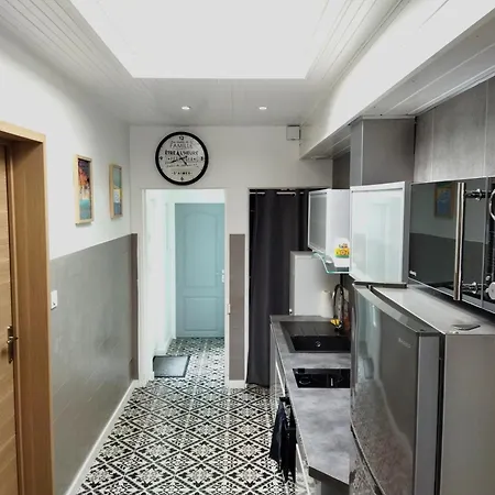 Affittacamere La Maison De Nénette 3*