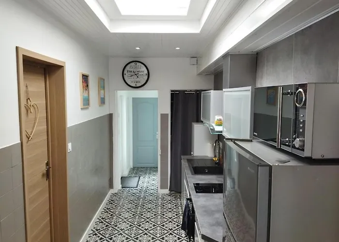 Affittacamere La Maison De Nénette 3*