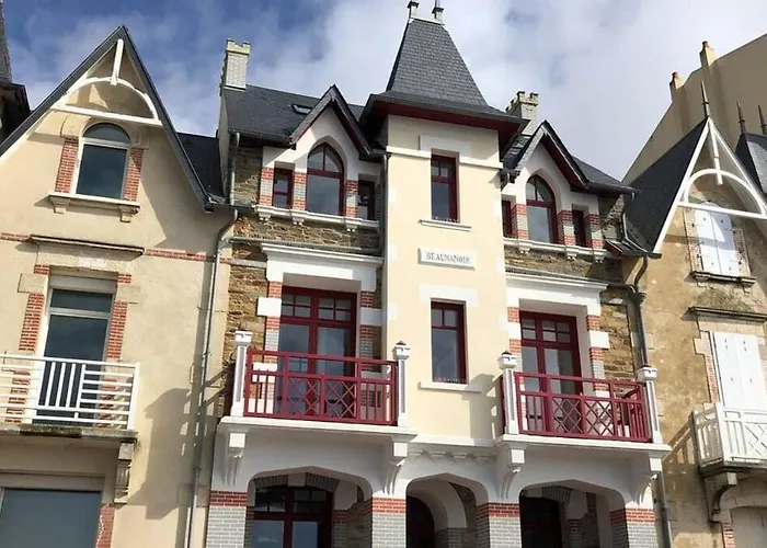 La Maison De Nenette Penzion 3*